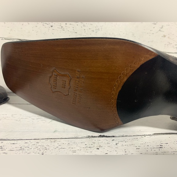 Stuart Weitzman Women’s Size 8.5 Brown Leather Pumps, Made in Spain, Classic - Picture 12 of 12